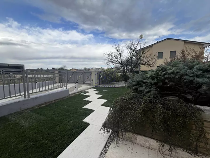 Immagine 42 di Villa in vendita  in Via Borgo Tonini a Vazzola