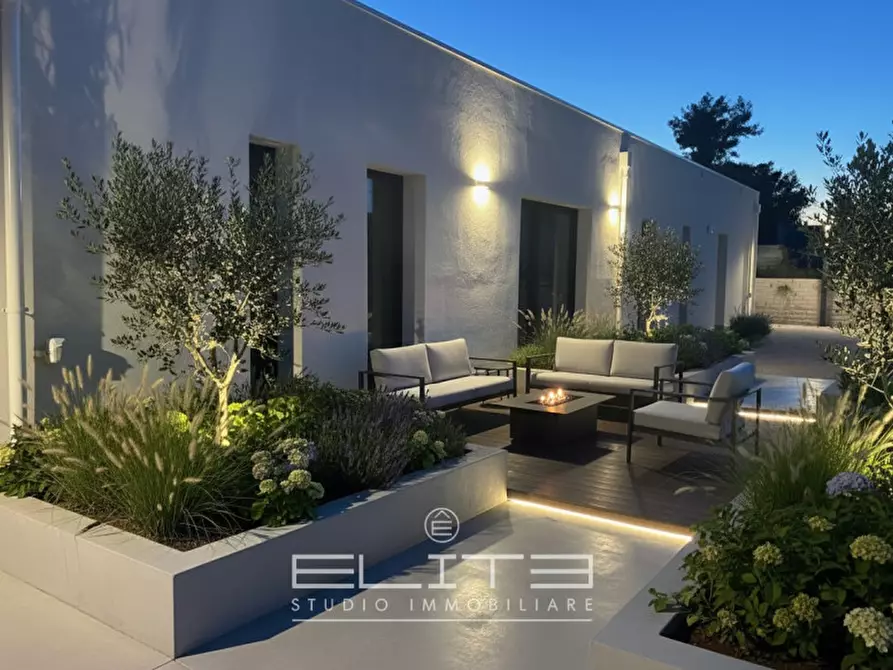 Immagine 6 di Villa in vendita  in VIA VILLANOVA a Senigallia