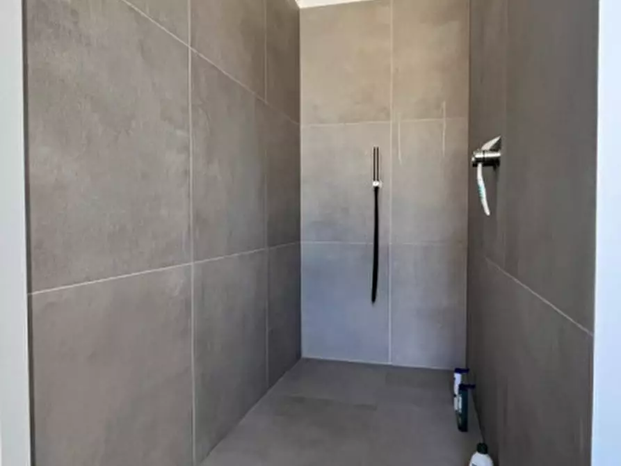 Immagine 10 di Villa in vendita  in VIA VILLANOVA a Senigallia