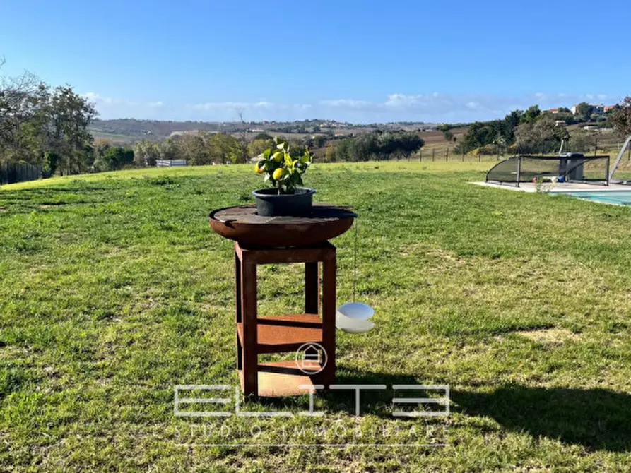 Immagine 12 di Villa in vendita  in VIA VILLANOVA a Senigallia