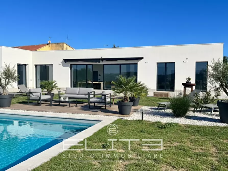 Immagine 13 di Villa in vendita  in VIA VILLANOVA a Senigallia