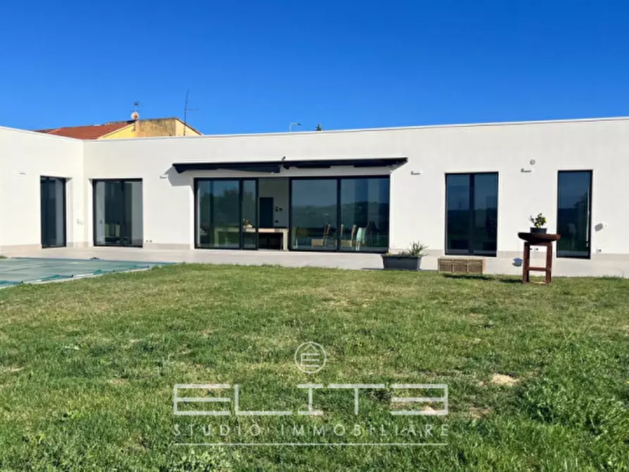 Immagine 14 di Villa in vendita  in VIA VILLANOVA a Senigallia