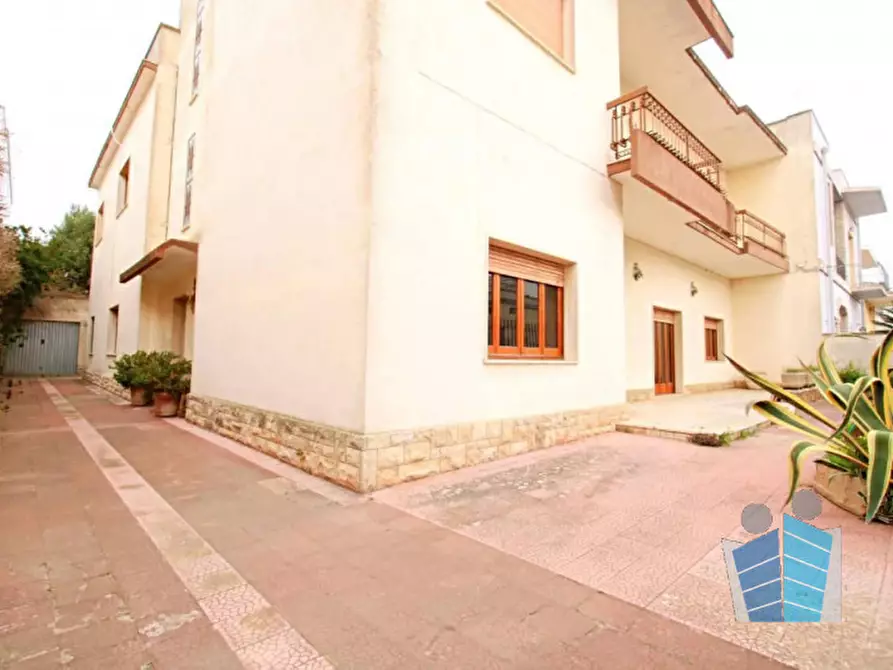 Immagine 9 di Casa bifamiliare in vendita  in via san pio X a Squinzano