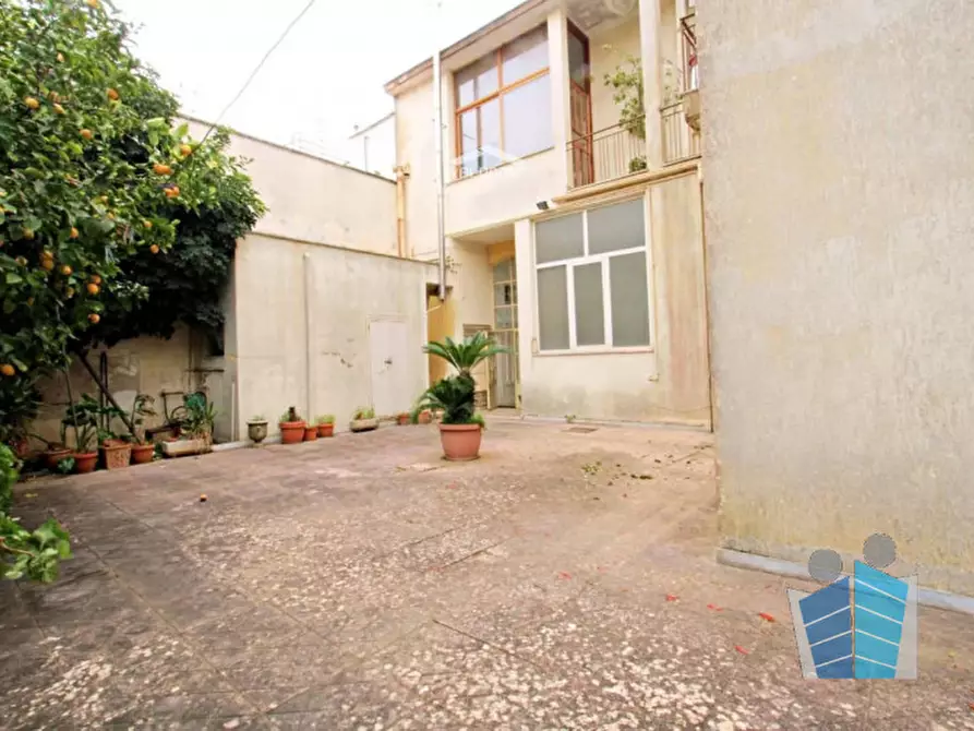 Immagine 11 di Casa bifamiliare in vendita  in via san pio X a Squinzano