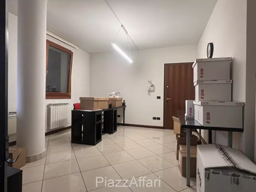 Immagine 2 di Ufficio in vendita  in Via Roma a Legnaro