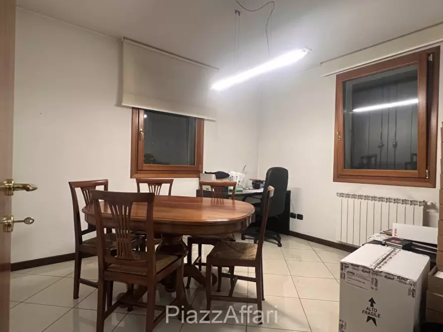 Immagine 5 di Ufficio in vendita  in Via Roma a Legnaro