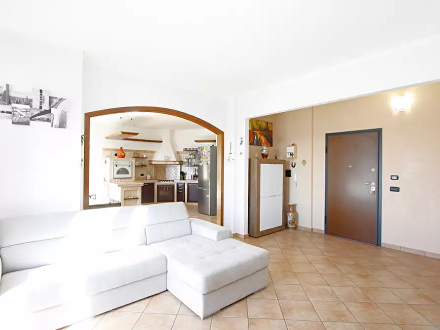 Immagine 5 di Appartamento in vendita  in Via Don Gnocchi a Parabita