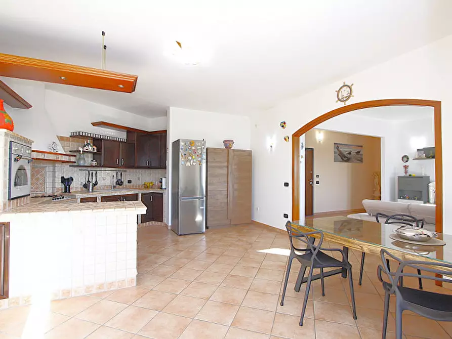 Immagine 9 di Appartamento in vendita  in Via Don Gnocchi a Parabita