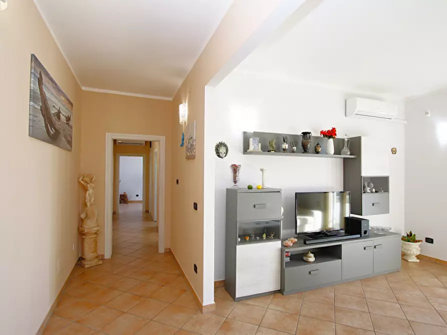 Immagine 14 di Appartamento in vendita  in Via Don Gnocchi a Parabita