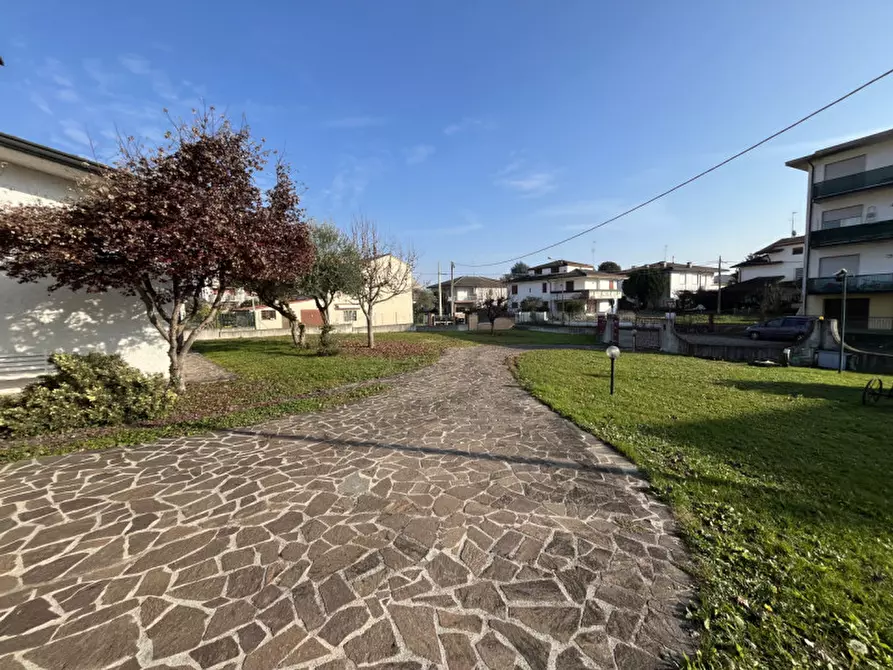 Immagine 24 di Casa indipendente in vendita  a Creazzo