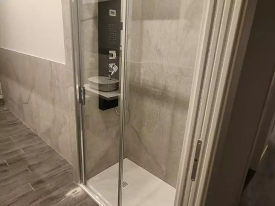 Immagine 9 di Appartamento in affitto  in Viale Mentana, 112 a Parma