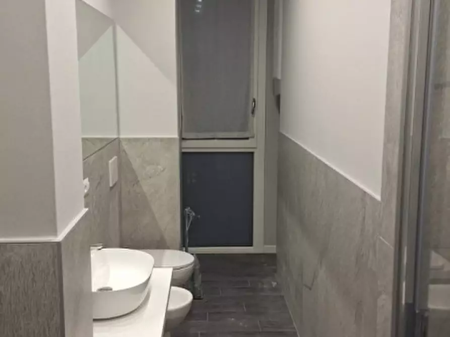 Immagine 10 di Appartamento in affitto  in Viale Mentana, 112 a Parma