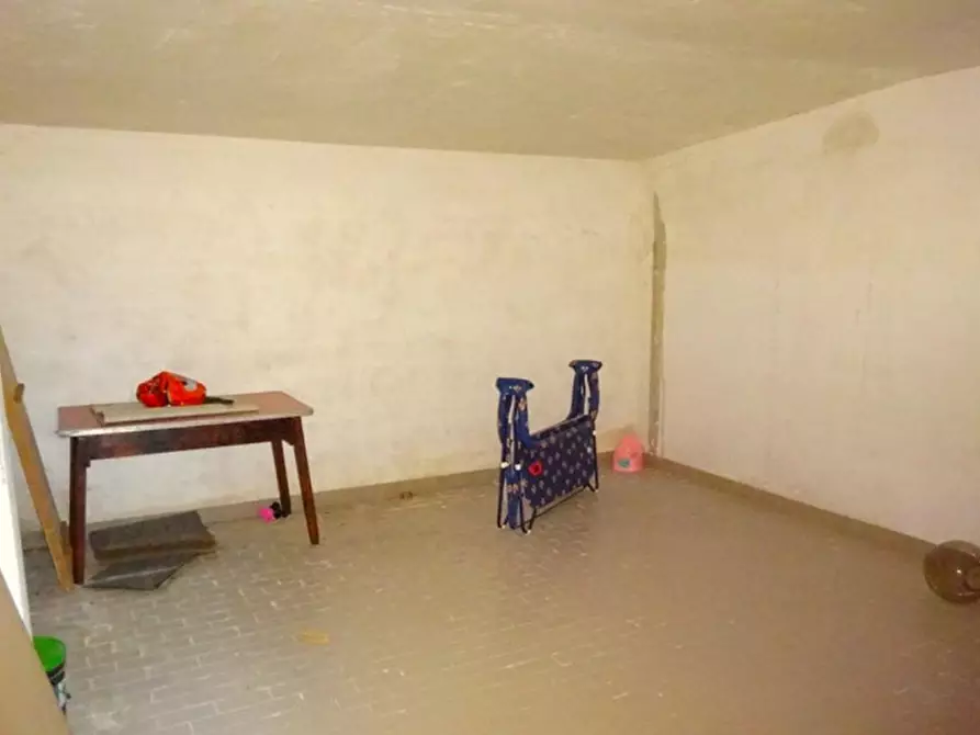 Immagine 3 di Cantina in vendita  in Via G. Tommasi, 60030 Pianello Vallesina AN, Italia a Monte Roberto
