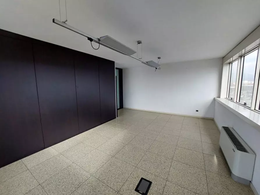 Immagine 2 di Ufficio in vendita  in Via Orzinuovi, 20, 25125 Brescia BS, Italia a Brescia