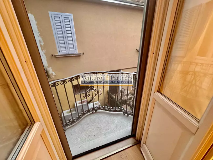 Immagine 13 di Appartamento in vendita  in Via Roma a Desenzano Del Garda