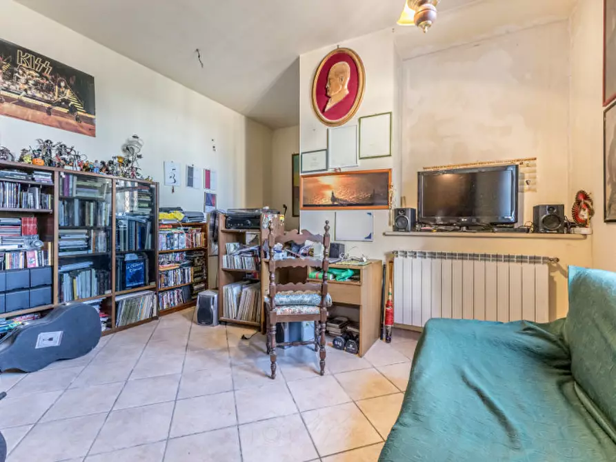 Immagine 5 di Appartamento in vendita  in Via Tuscolana a Roma