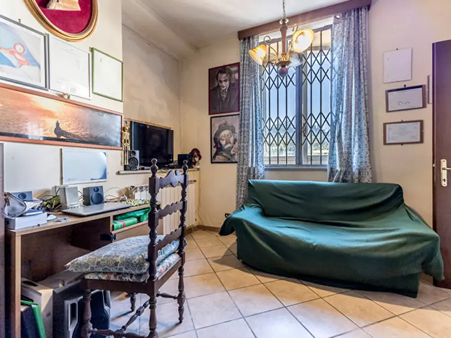 Immagine 5 di Appartamento in vendita  in Via Tuscolana 1661 a Roma