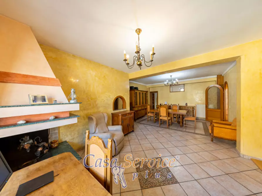 Immagine 2 di Casa bifamiliare in vendita  in Via Vittorio Veneto a Supersano