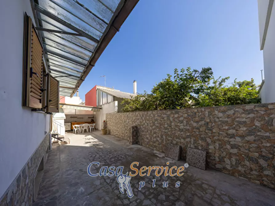 Immagine 11 di Casa bifamiliare in vendita  in Via Vittorio Veneto a Supersano