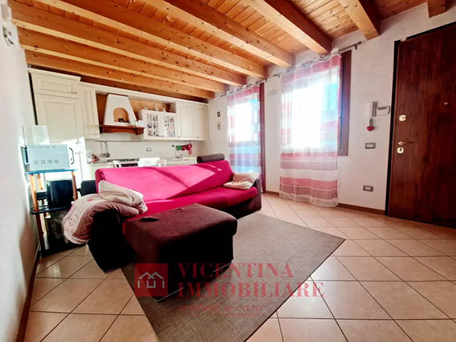 Immagine 2 di Appartamento in vendita  in Via Francesco Petrarca 20 a Barbarano Mossano