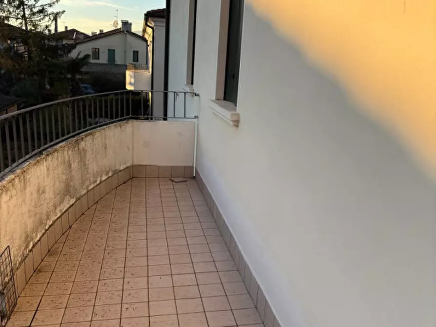 Immagine 13 di Appartamento in vendita  in Via Francesco Petrarca 20 a Barbarano Mossano