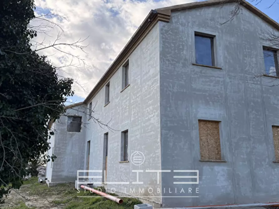 Immagine 6 di Villa in vendita  a Ancona