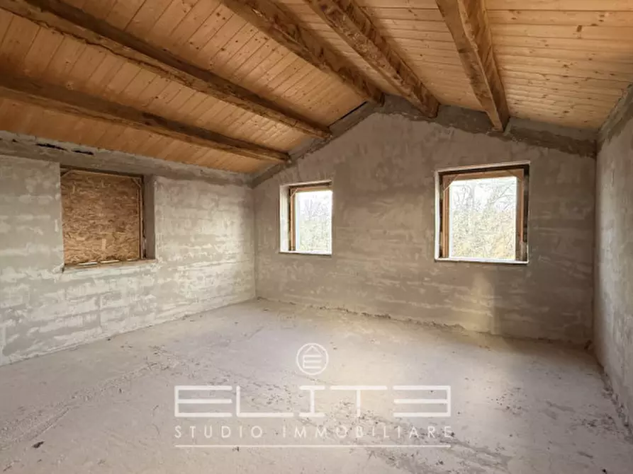 Immagine 14 di Villa in vendita  a Ancona