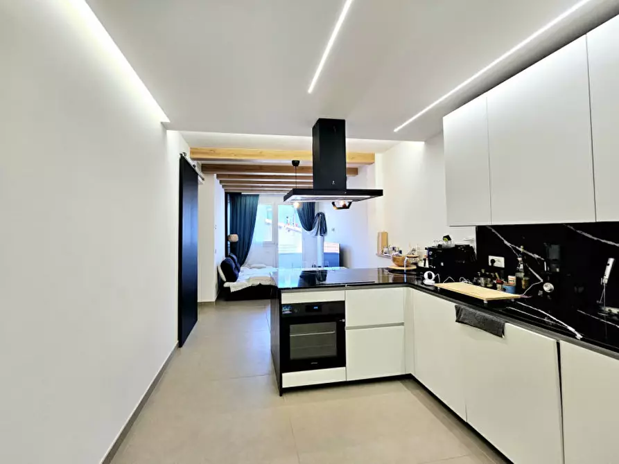 Immagine 3 di Appartamento in vendita  in Via Giuseppe Cesare Abba a Padova