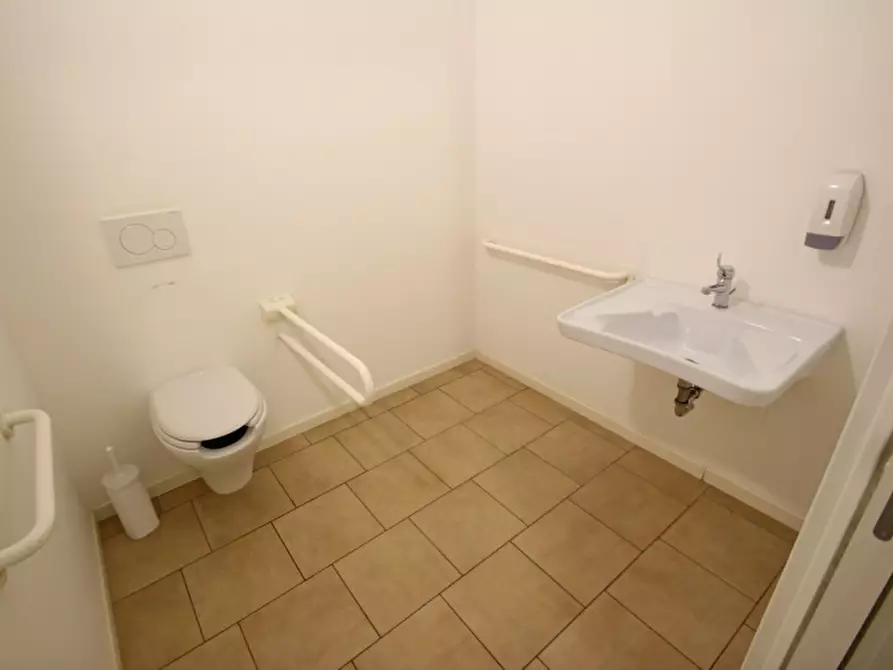 Immagine 6 di Ufficio in vendita  in Via Amalia Vescovo a Pianiga