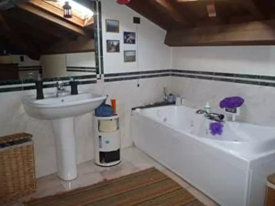 Immagine 8 di Appartamento in affitto  a Verona