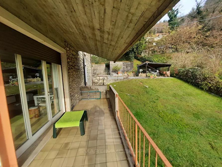 Immagine 6 di Villa in vendita  a Brescia