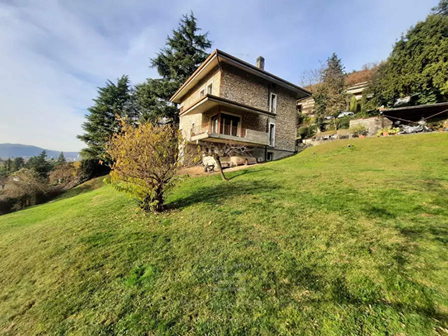 Immagine 7 di Villa in vendita  a Brescia