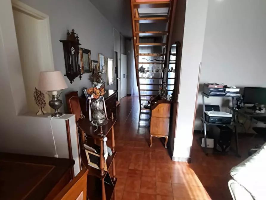 Immagine 7 di Villa in vendita  a Brescia