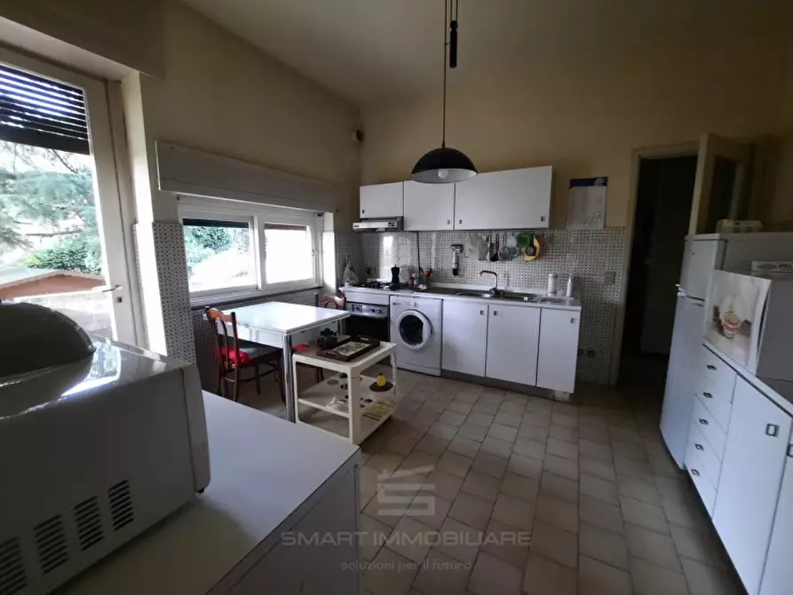 Immagine 11 di Villa in vendita  a Brescia