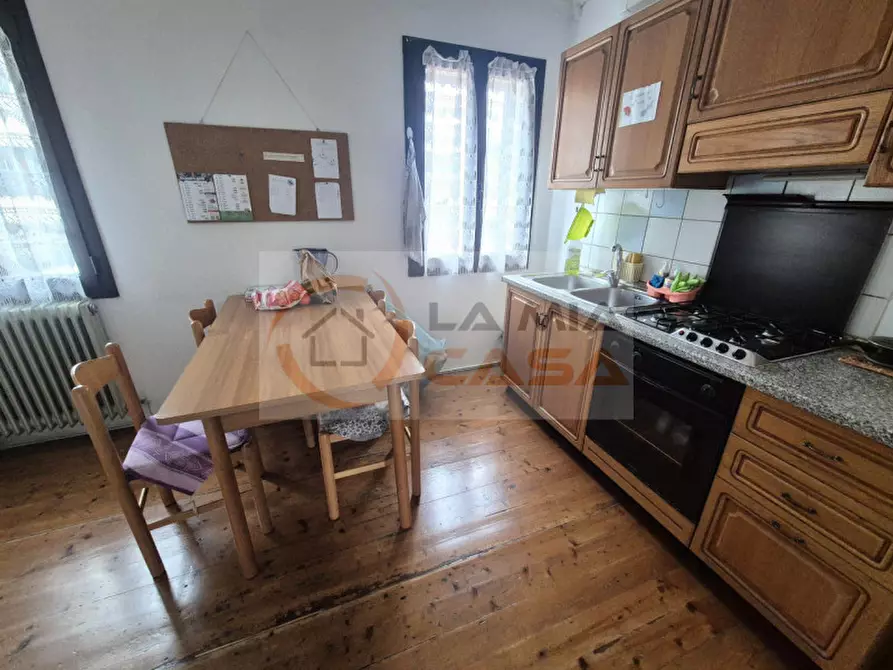 Immagine 7 di Camera in affitto  in Via Due Giugno 50 a Legnaro