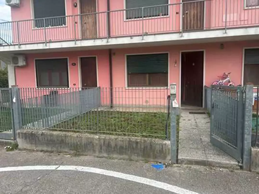 Immagine 1 di Appartamento in vendita  in Via Filzi snc a Sanguinetto