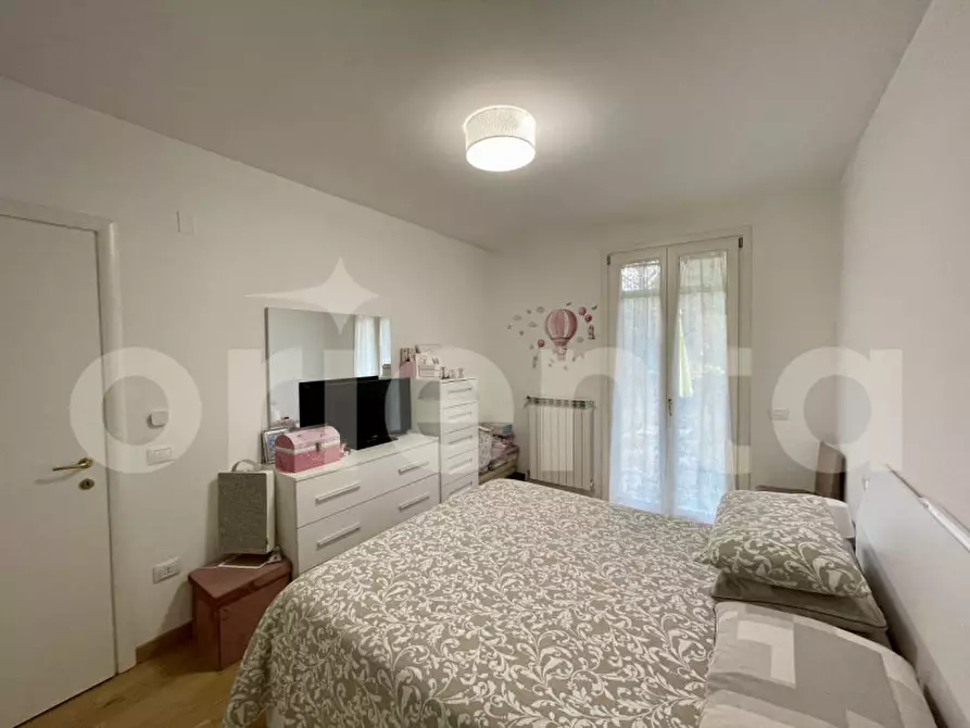 Immagine 7 di Appartamento in vendita  in viale guglielmo marconi 179 a Montichiari