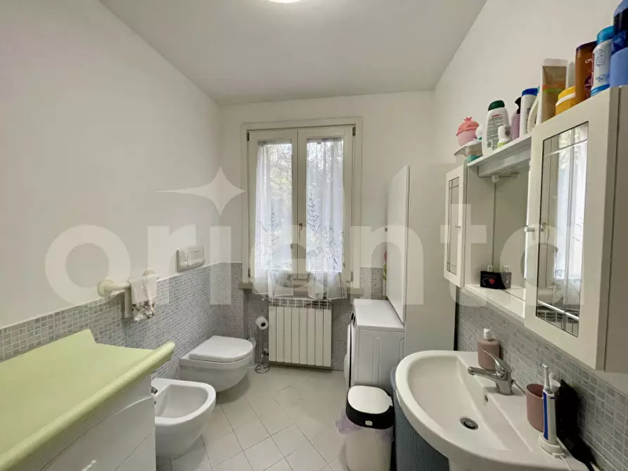 Immagine 13 di Appartamento in vendita  in viale guglielmo marconi 179 a Montichiari