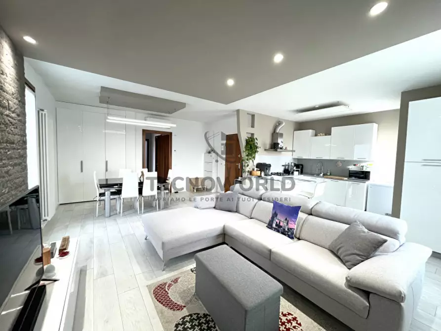 Immagine 3 di Appartamento in vendita  in piazza giuseppe ciscato a Malo