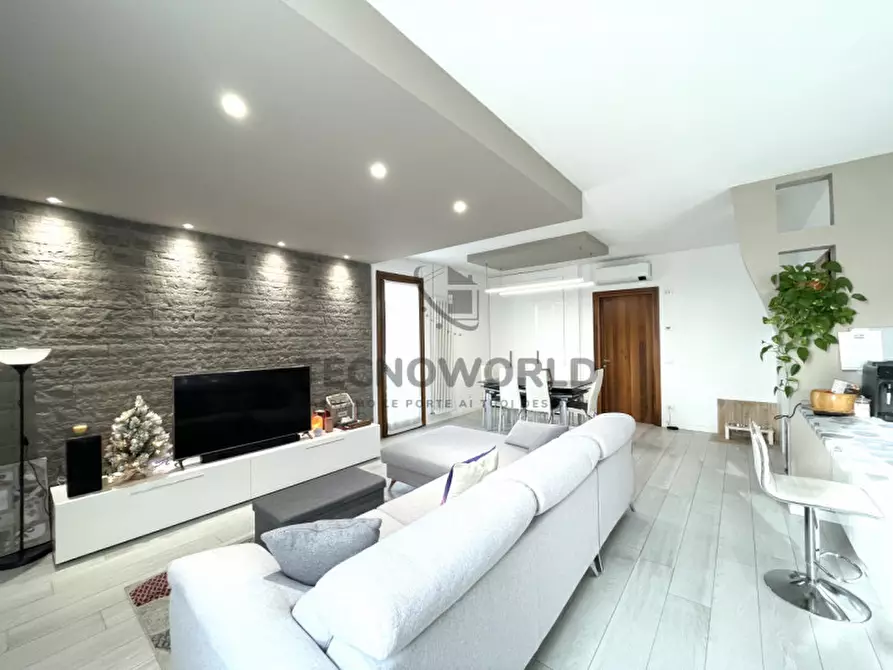 Immagine 4 di Appartamento in vendita  in piazza giuseppe ciscato a Malo