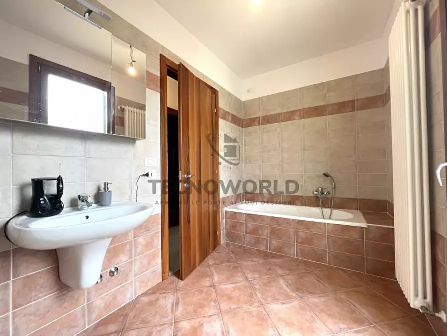 Immagine 8 di Appartamento in vendita  in piazza giuseppe ciscato a Malo