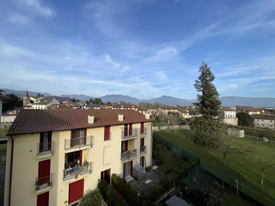 Immagine 14 di Appartamento in vendita  in piazza giuseppe ciscato a Malo