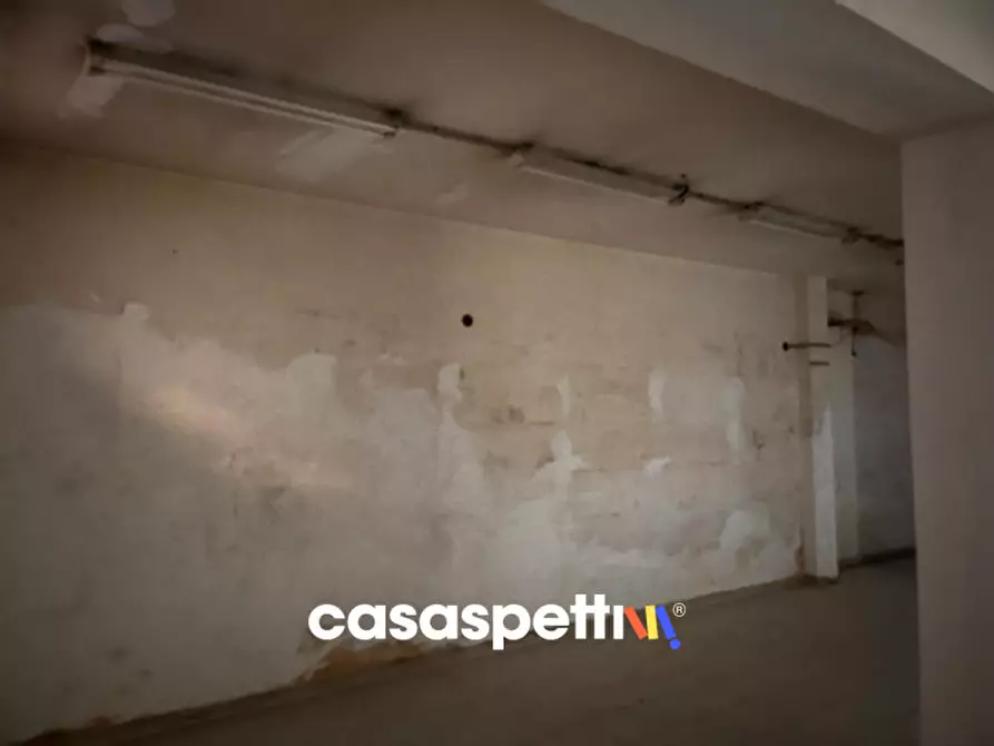 Immagine 4 di Magazzino in vendita  in Via Sant' Andrea, 22 a Baronissi