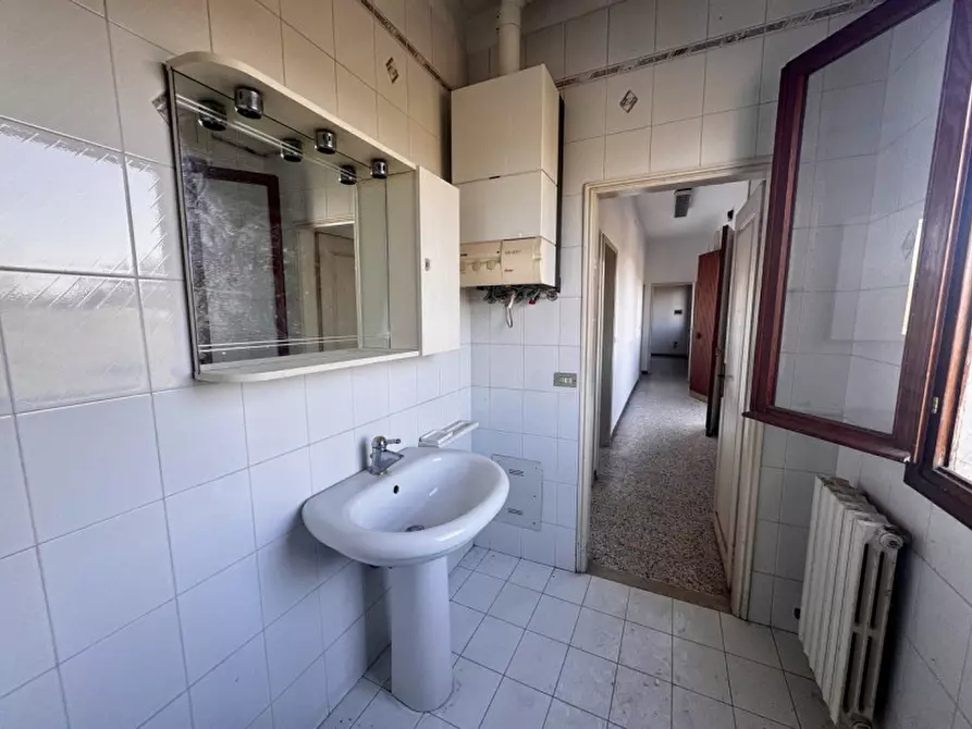 Immagine 7 di Laboratorio in vendita  in Via San Giacomo a Monselice