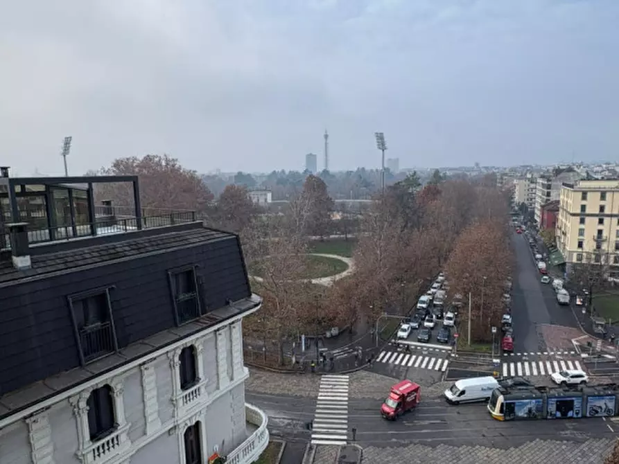 Immagine 2 di Appartamento in vendita  in Piazzale Biancamano a Milano