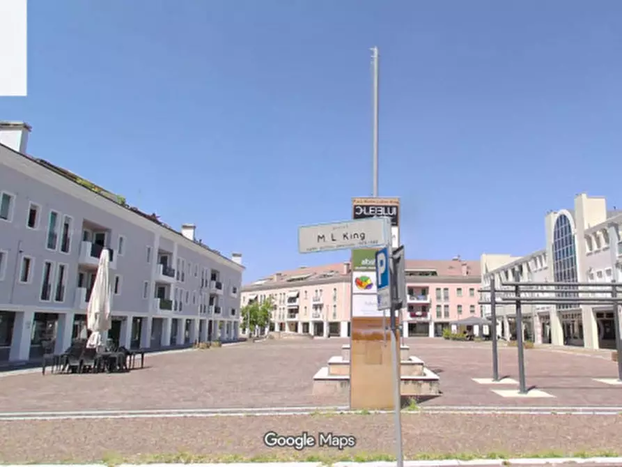 Immagine 2 di Attività commerciale in vendita  in Piazza Martin Luther King a Rubano