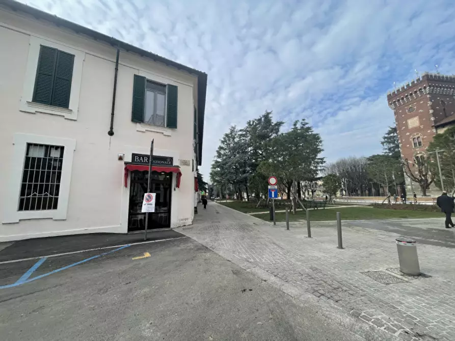 Immagine 3 di Attività commerciale in vendita  in Piazza Visconti 5 a Rho