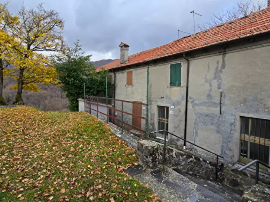 Immagine 2 di Casa indipendente in vendita  in Frazione Bellasola a Corniglio