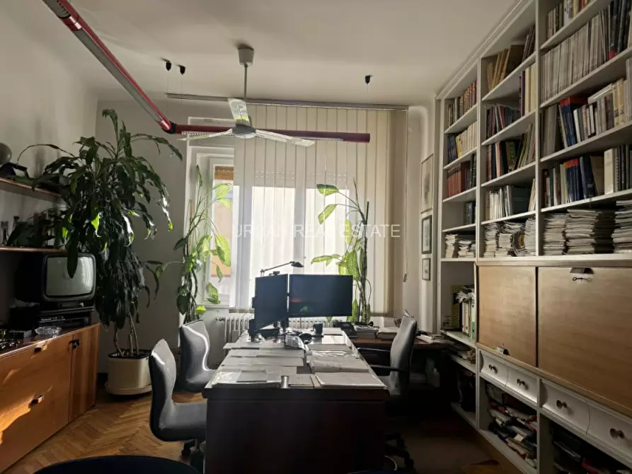 Immagine 16 di Appartamento in vendita  in Via Gioacchino Murat 16 a Trieste