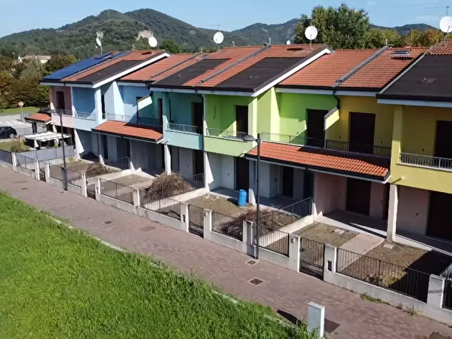 Immagine 2 di Villetta a schiera in vendita  in Via Unità d'Italia a Battaglia Terme
